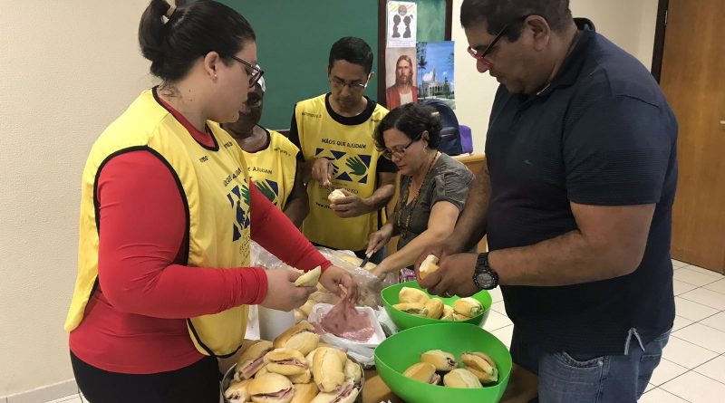 Voluntários do Mãos Que Ajudam levam serviços gratuitos de saúde e cidadania em Recife