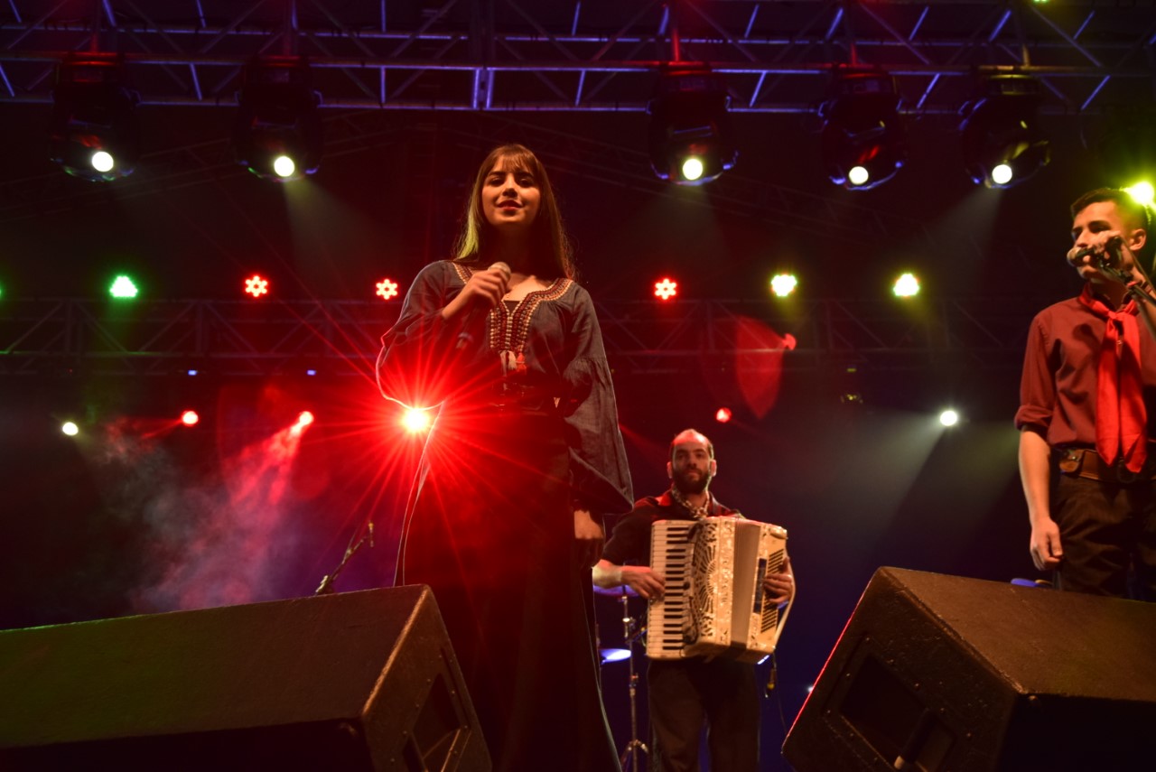 Jovem “Santos dos Últimos Dias” encanta no palco da 41ª EXPOINTER